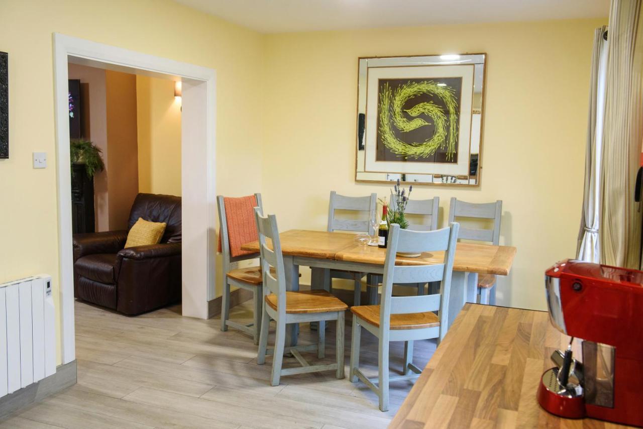 Waterfront Self Catering Houses Carrick on Shannon 外观 照片