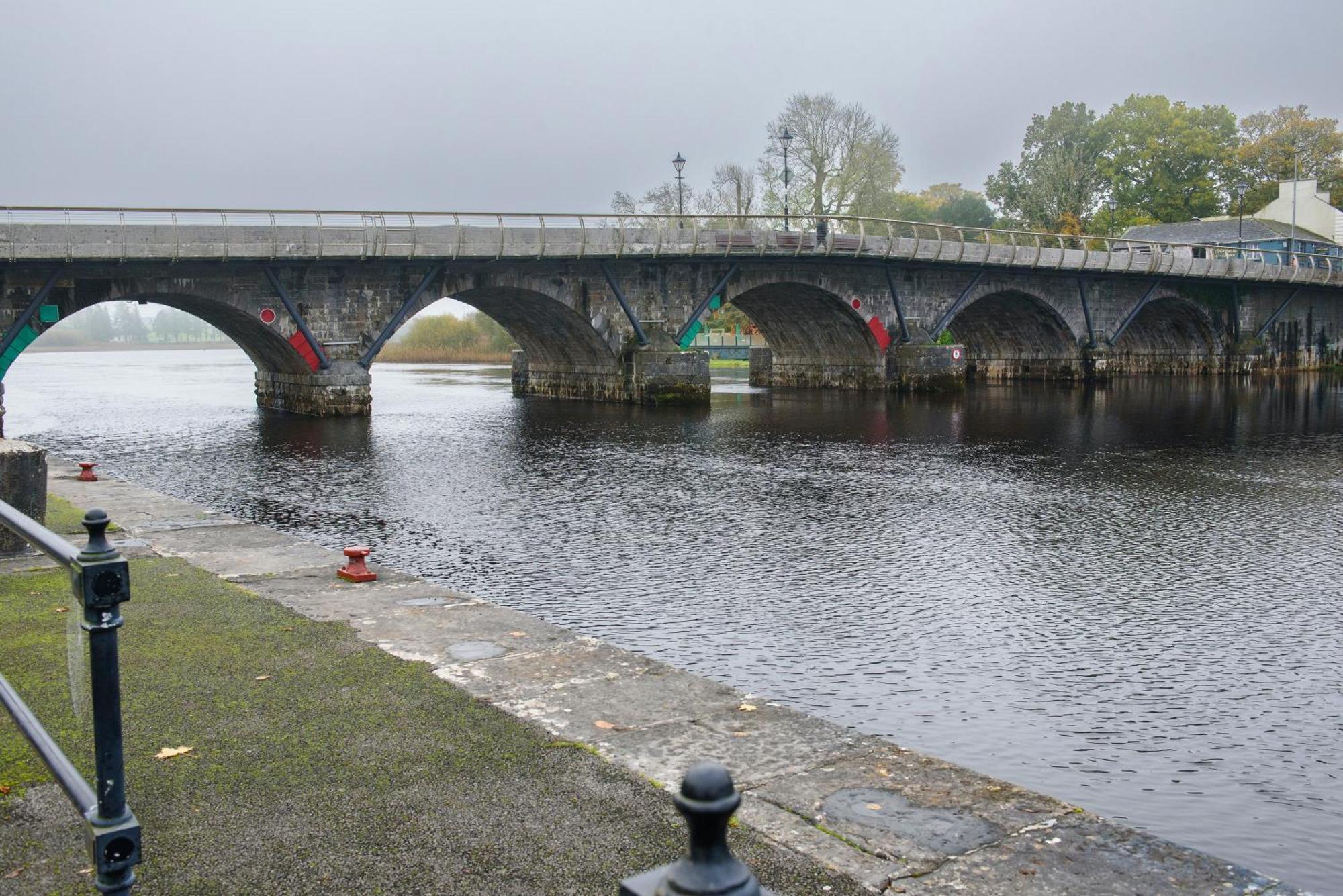 Waterfront Self Catering Houses Carrick on Shannon 外观 照片