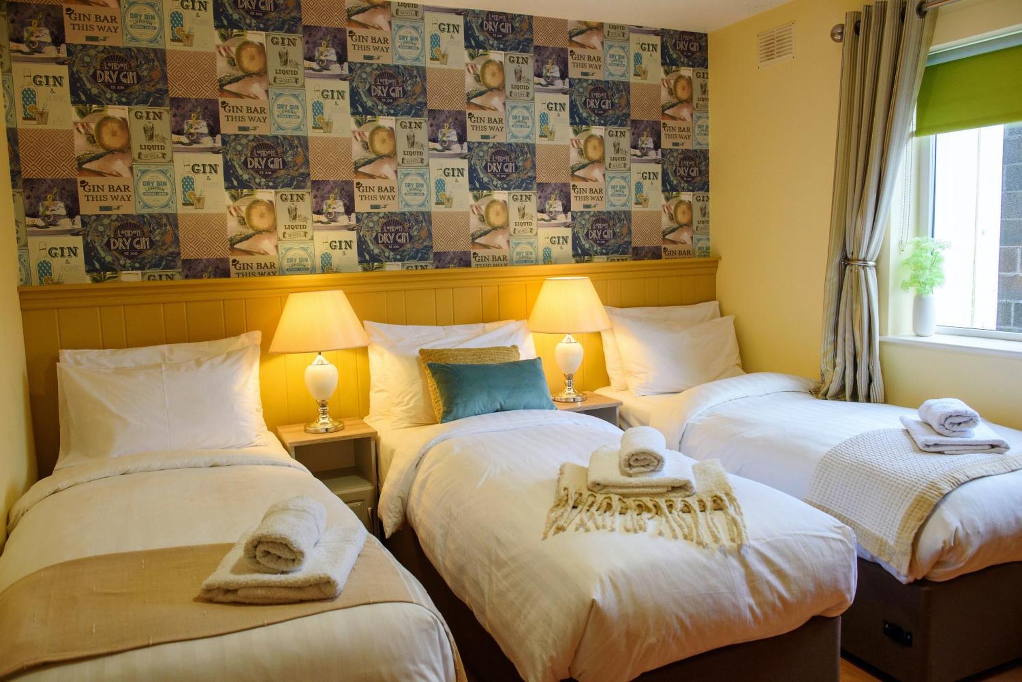 Waterfront Self Catering Houses Carrick on Shannon 外观 照片