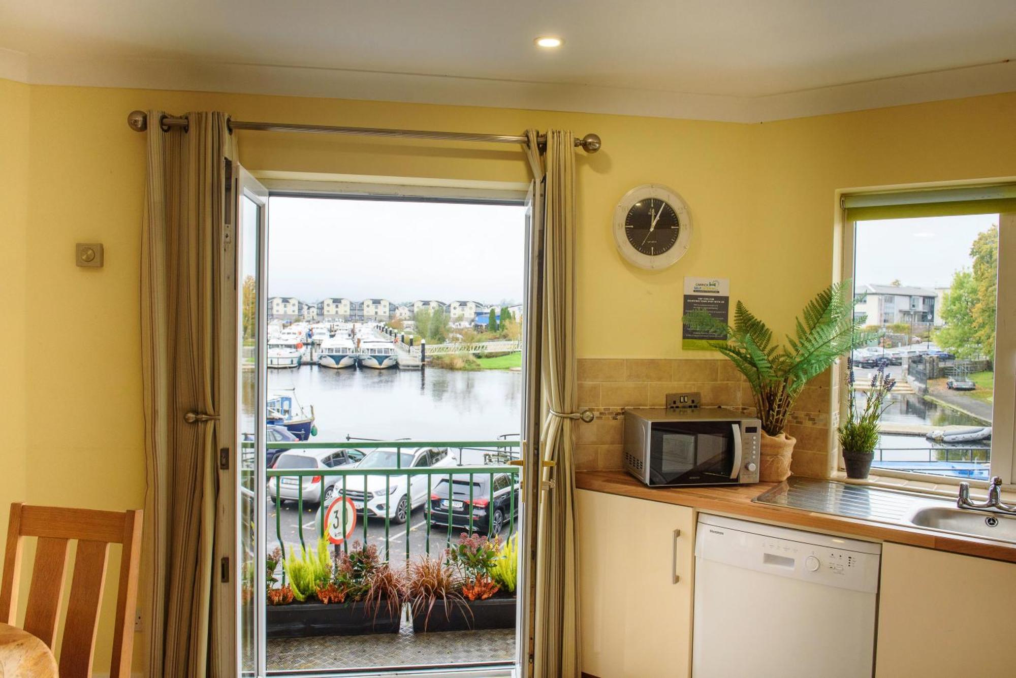 Waterfront Self Catering Houses Carrick on Shannon 外观 照片